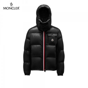 【秋冬に暖かさを】MONCLER モンクレール Montbeliard ショートダウンジャケット ブラック G20911A0014268950999